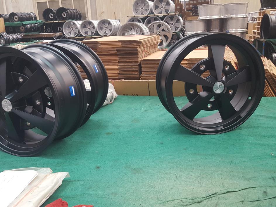 17x7 ruedas listo envío a Alemania